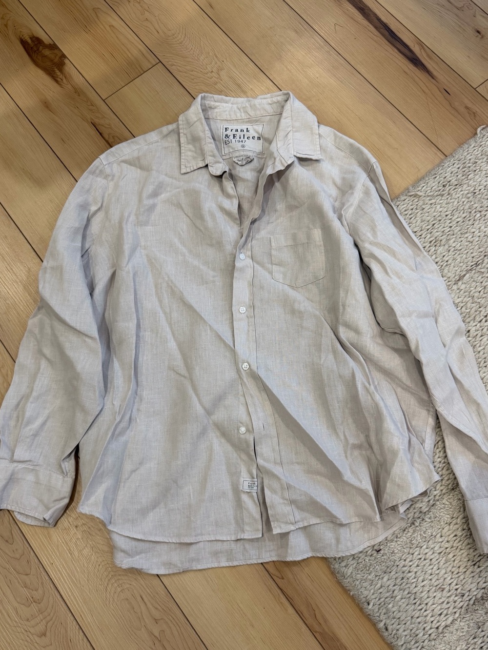 Frank & Eileen women’s Light Beige Casual Button-Down Shirt